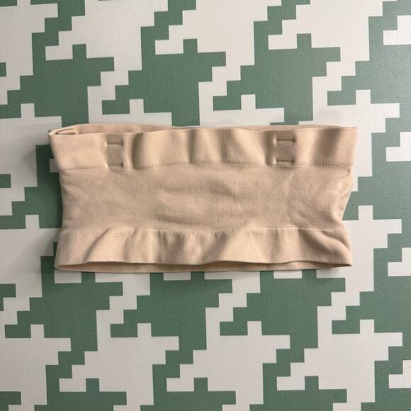 SKIMS Women’s Sculpting Strapless Bra Sand Beige Size Small NWOT - Picture 5 of 5